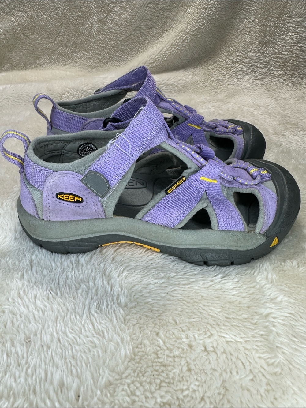 Keen Venice H2 Kids Lilac Sandals Size 12 Close Toe Hook & Loop Strap Sandal